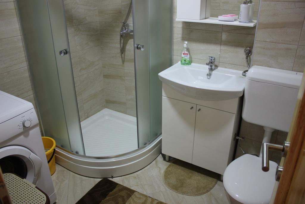 ולאסיץ Apartments Zoni מראה חיצוני תמונה