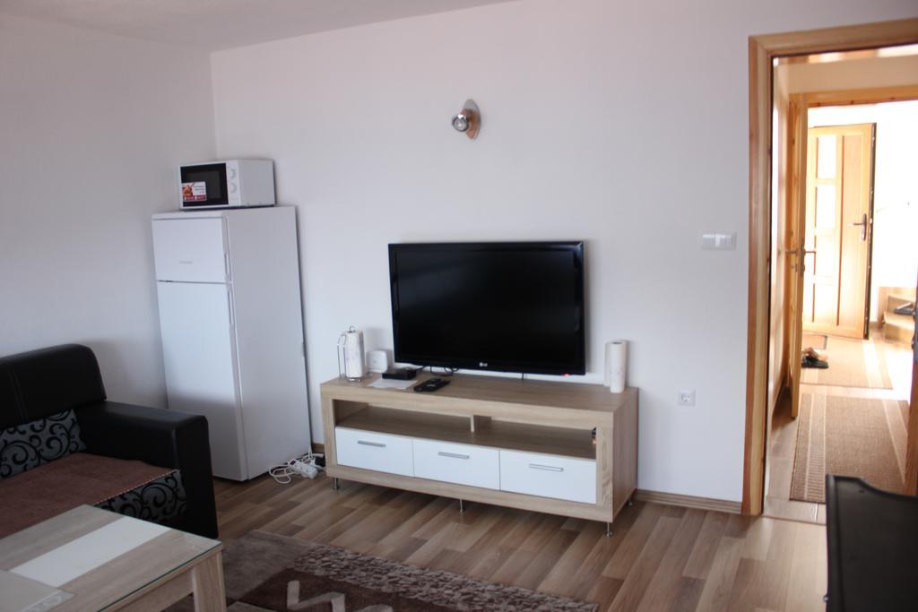 ולאסיץ Apartments Zoni מראה חיצוני תמונה