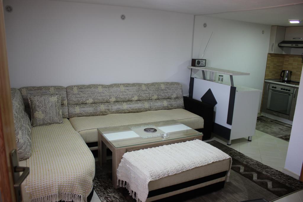 ולאסיץ Apartments Zoni מראה חיצוני תמונה