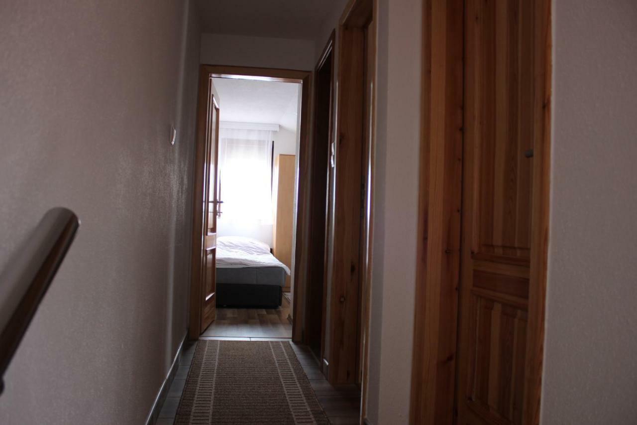 ולאסיץ Apartments Zoni מראה חיצוני תמונה